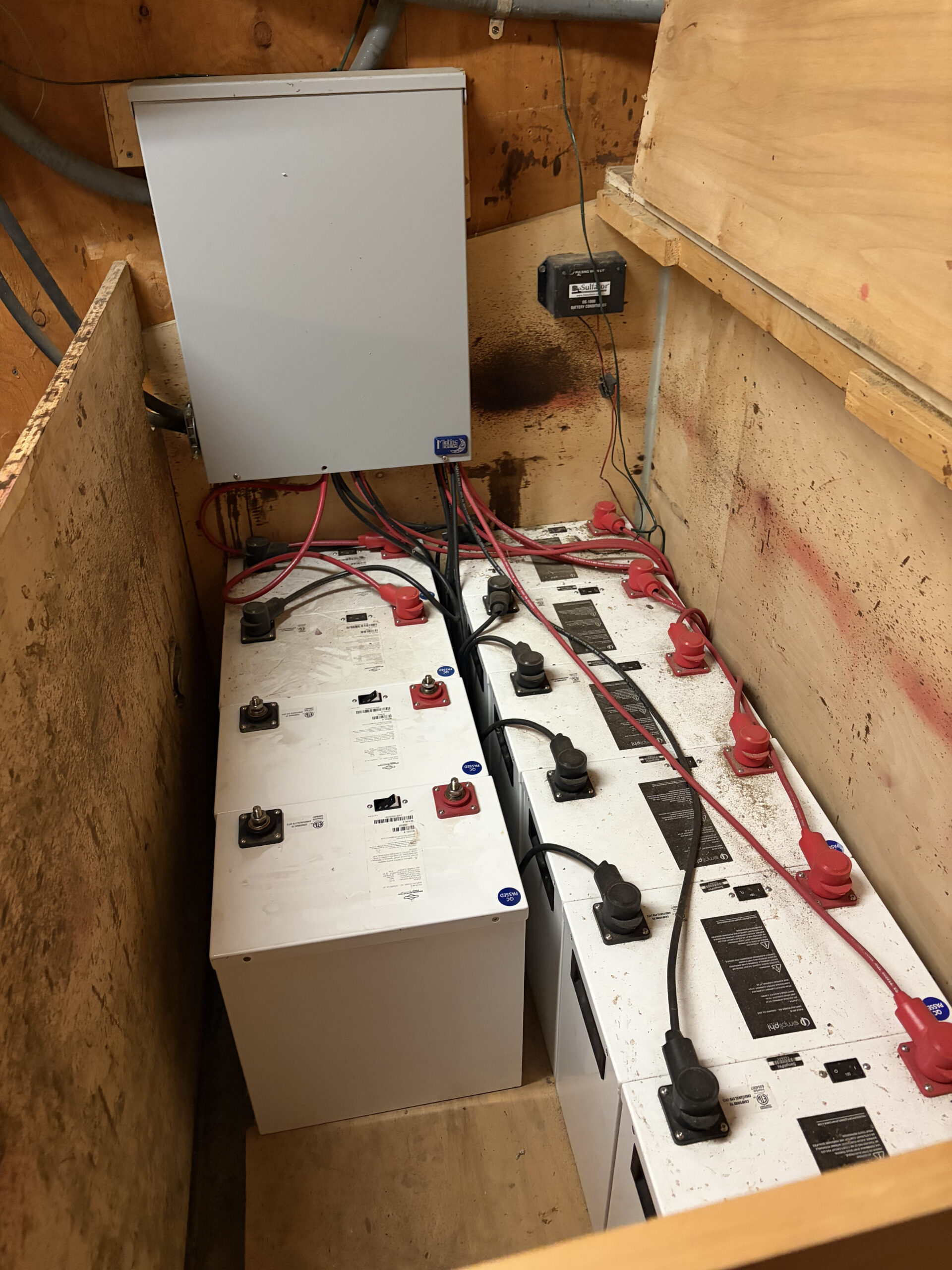 Lithium ion batteries at Flagstaff Lake Hut